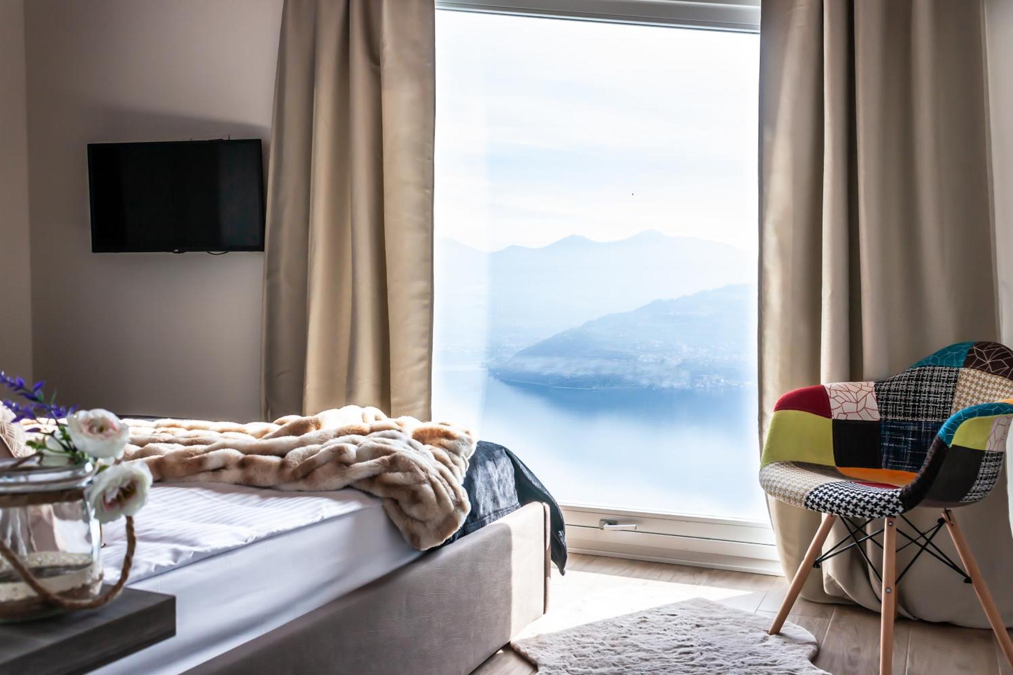 Mia Isola With Lake View, Garden And Swimming Pool Parzanica Exteriör bild