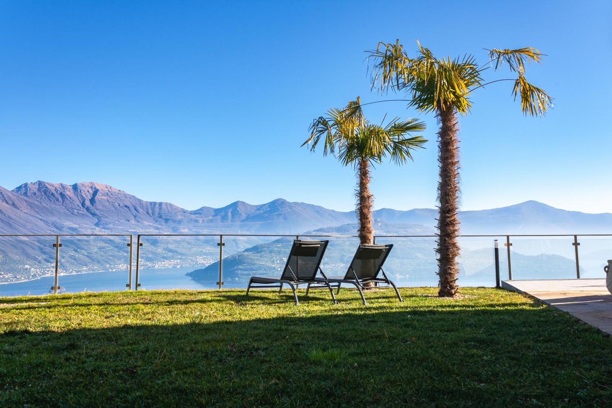 Mia Isola With Lake View, Garden And Swimming Pool Parzanica Exteriör bild