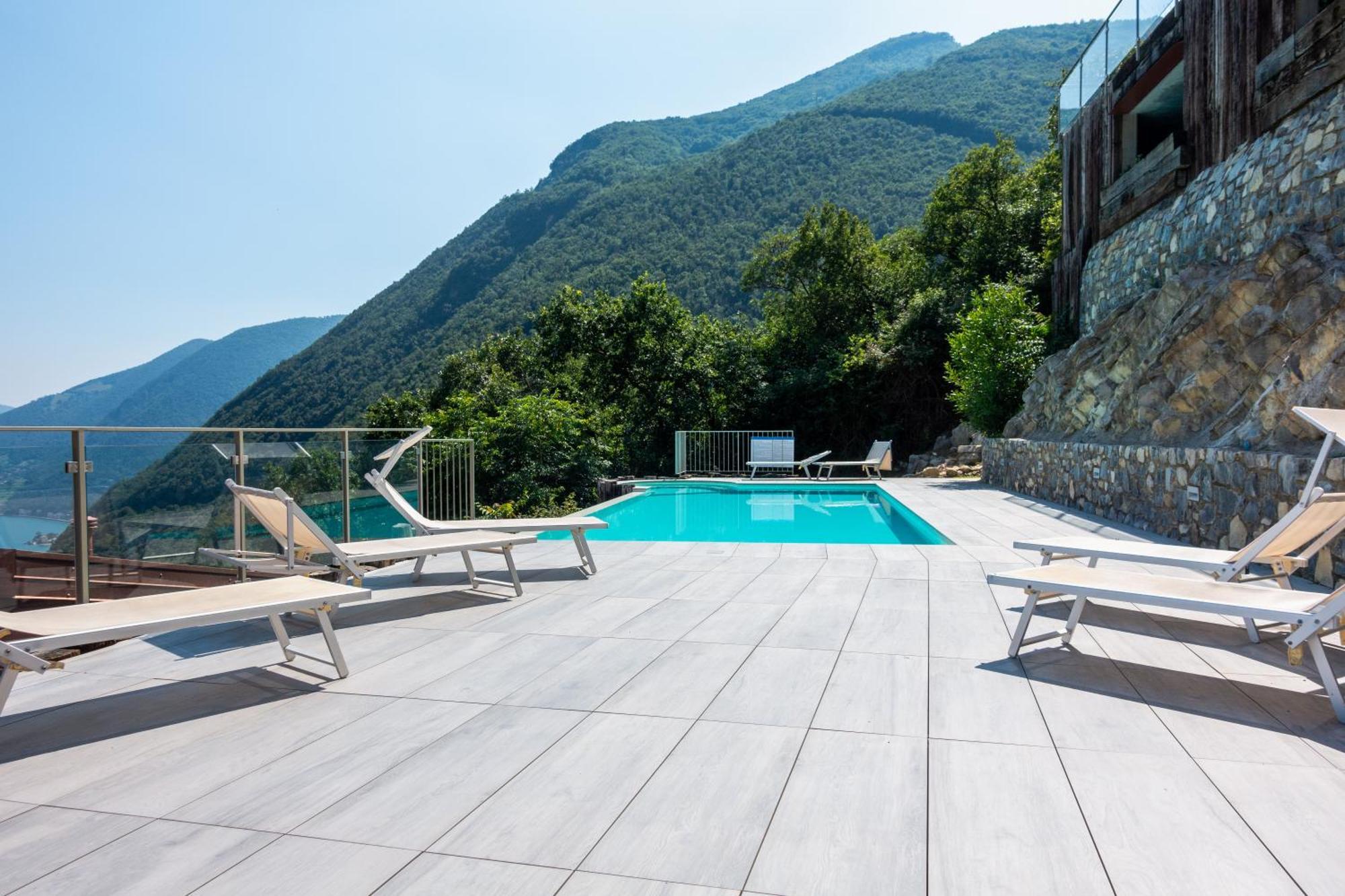 Mia Isola With Lake View, Garden And Swimming Pool Parzanica Exteriör bild