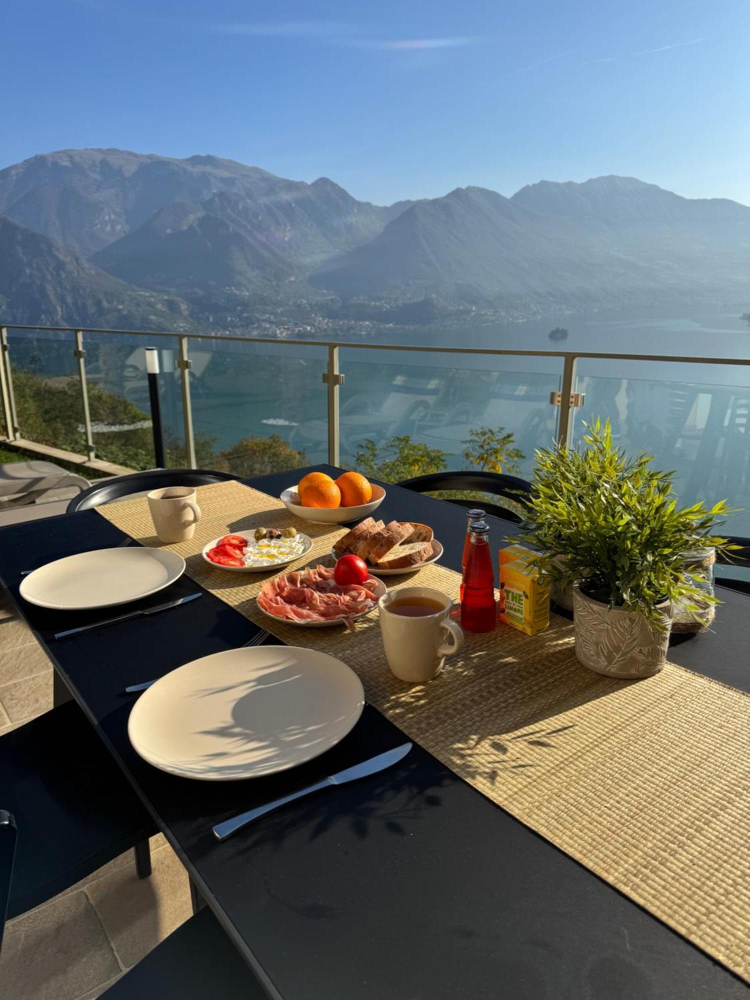 Mia Isola With Lake View, Garden And Swimming Pool Parzanica Exteriör bild
